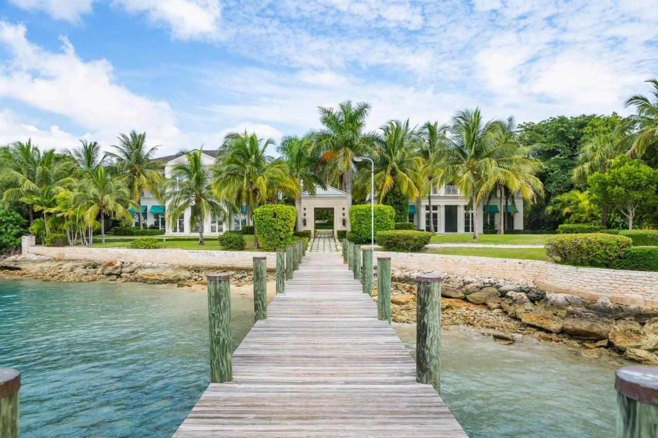 30. Single Family Homes for Sale at Paradise Island, Nassau and Paradise Island Bahamas