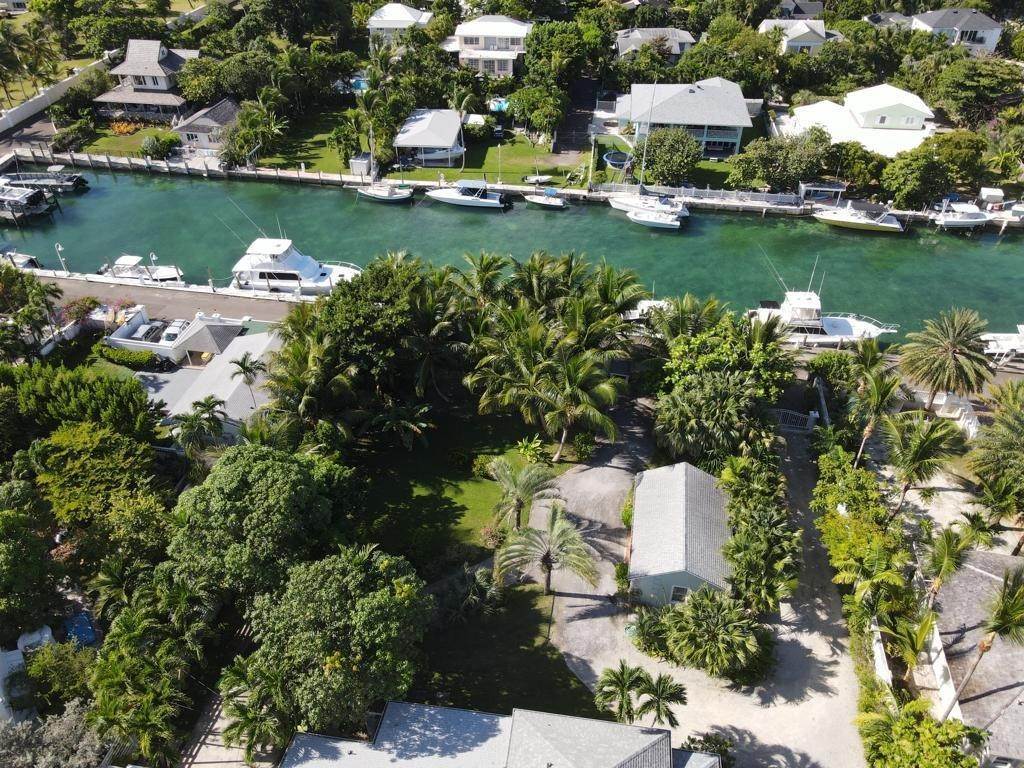 22. Single Family Homes for Sale at Eastern Road, Nassau and Paradise Island Bahamas