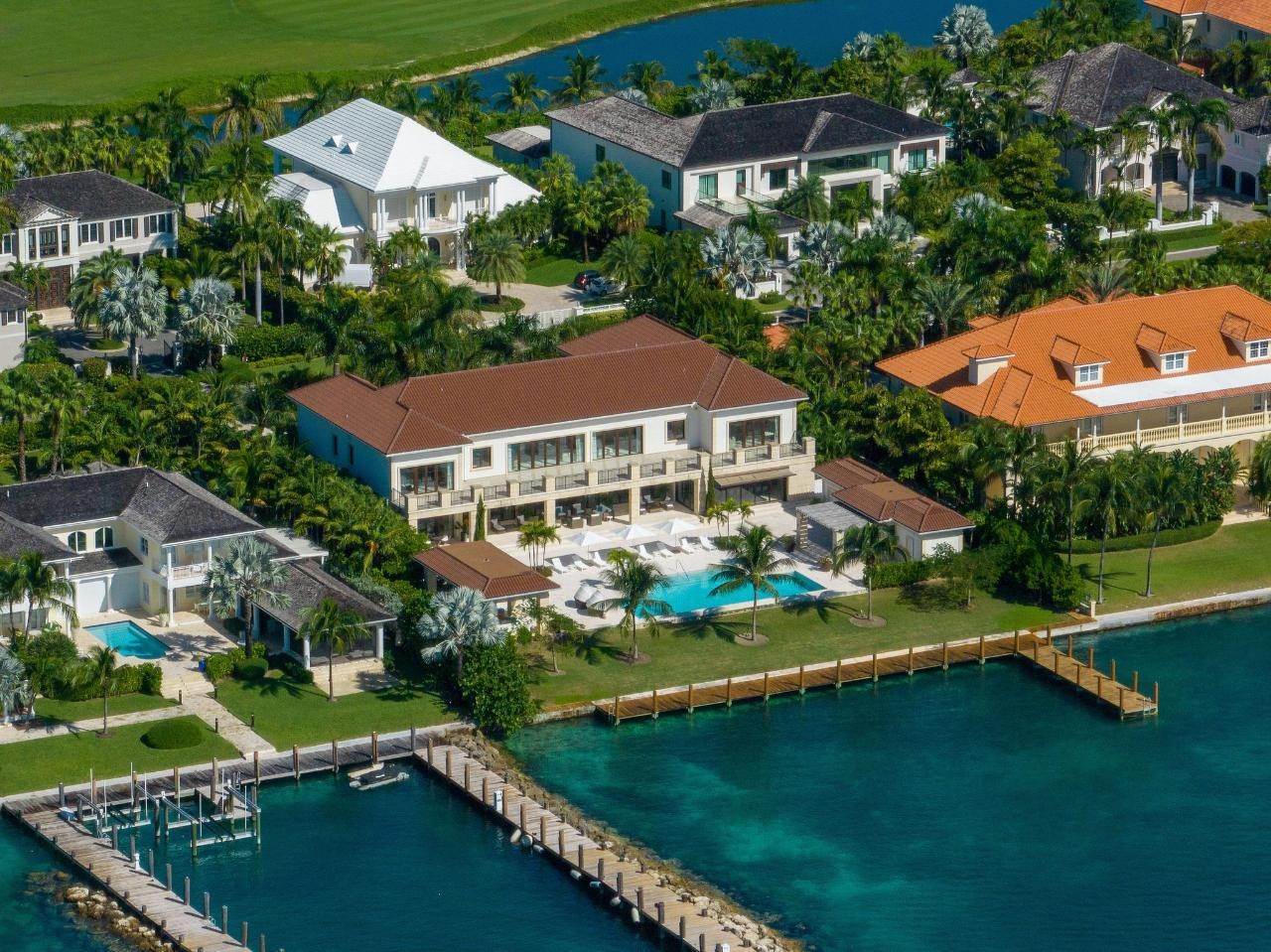 79. Single Family Homes for Sale at Ocean Club Estates, Paradise Island, Nassau and Paradise Island Bahamas
