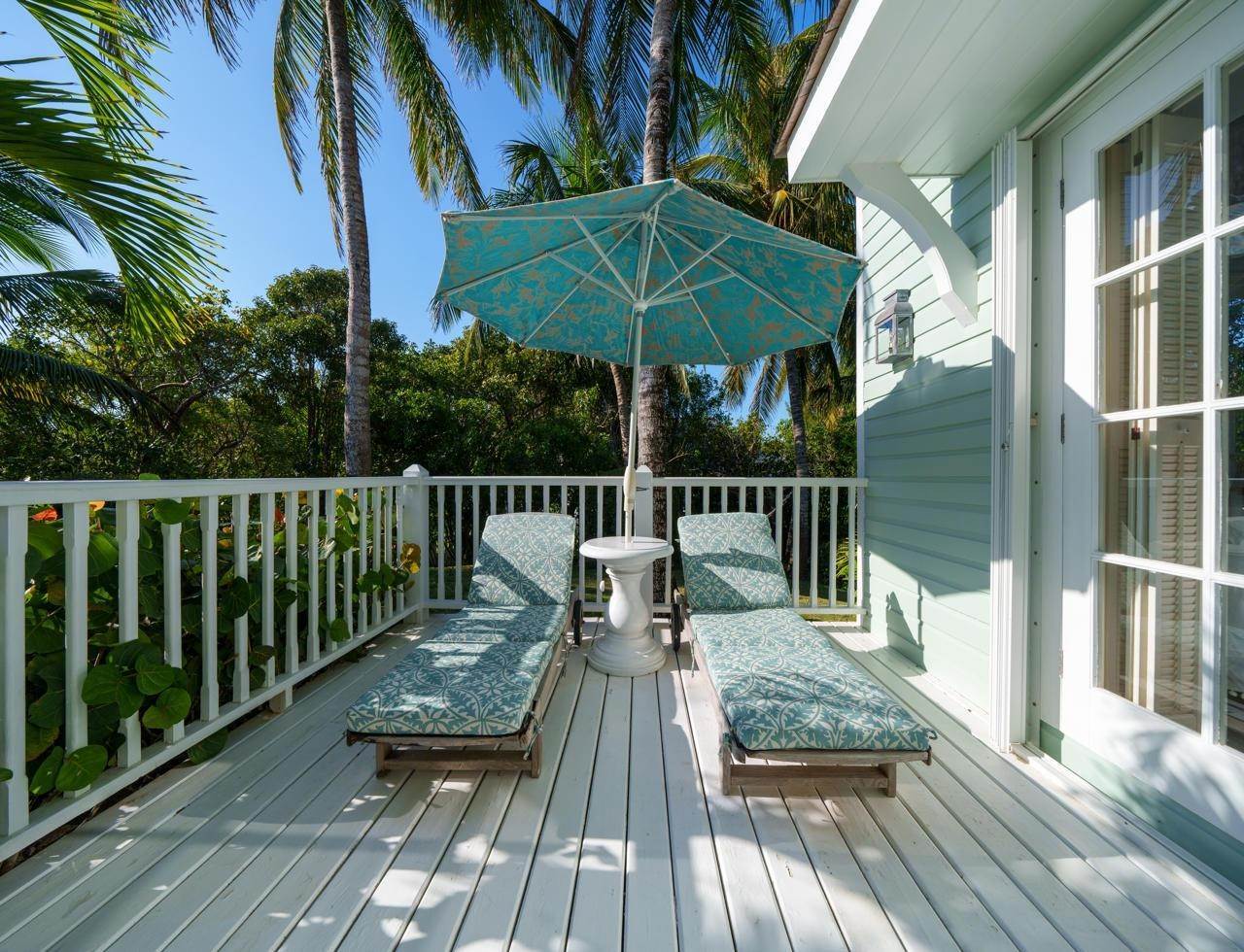 26. Single Family Homes for Sale at Harbour Island, Eleuthera Bahamas