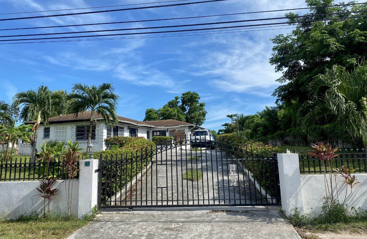 Single Family Homes for Sale at Carmichael Road, Nassau and Paradise Island Bahamas
